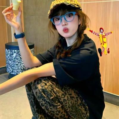 精灵女孩小卓玛